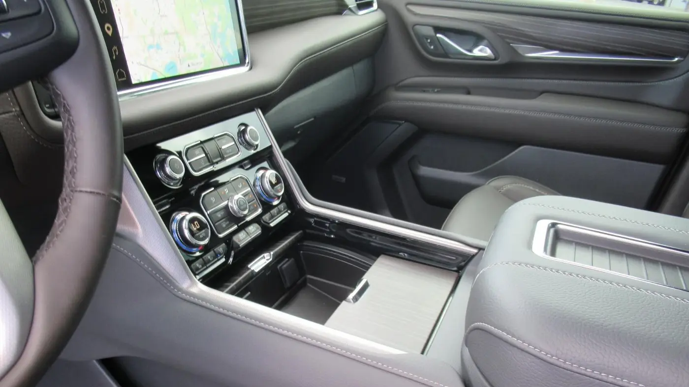 2024 GMC Yukon XL Denali