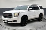 2017 Yukon Thumbnail 3