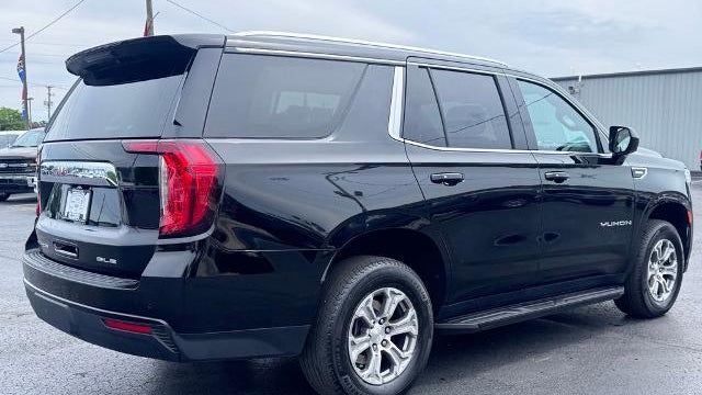 2023 GMC Yukon SLE