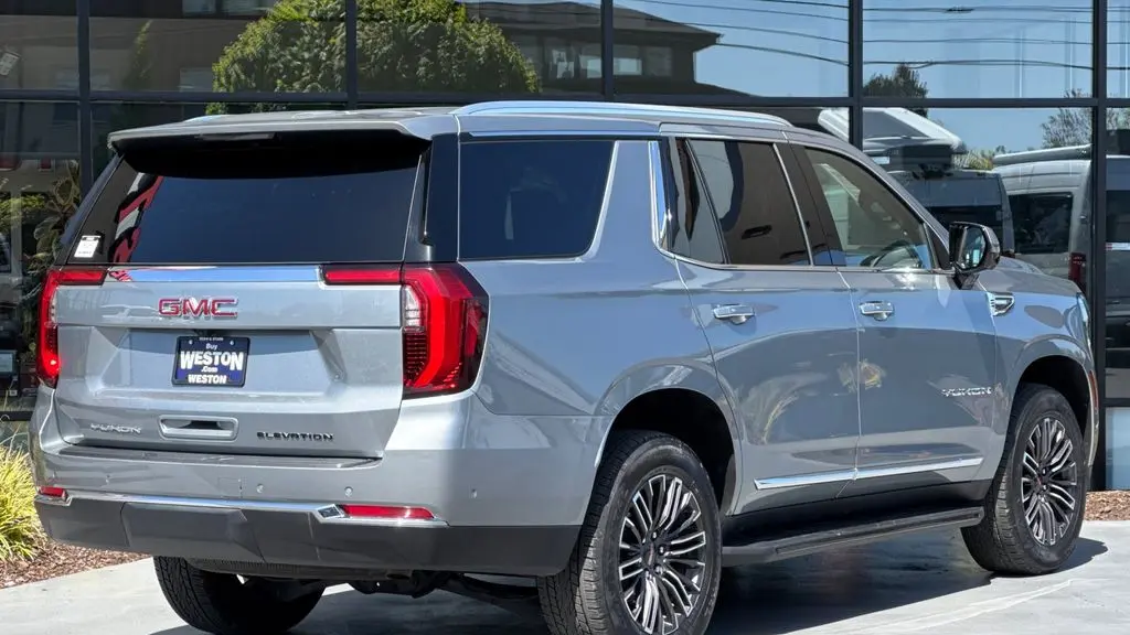 2026 GMC Yukon Elevation