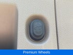 2017 Yukon Thumbnail 9