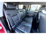 2017 Yukon Thumbnail 30