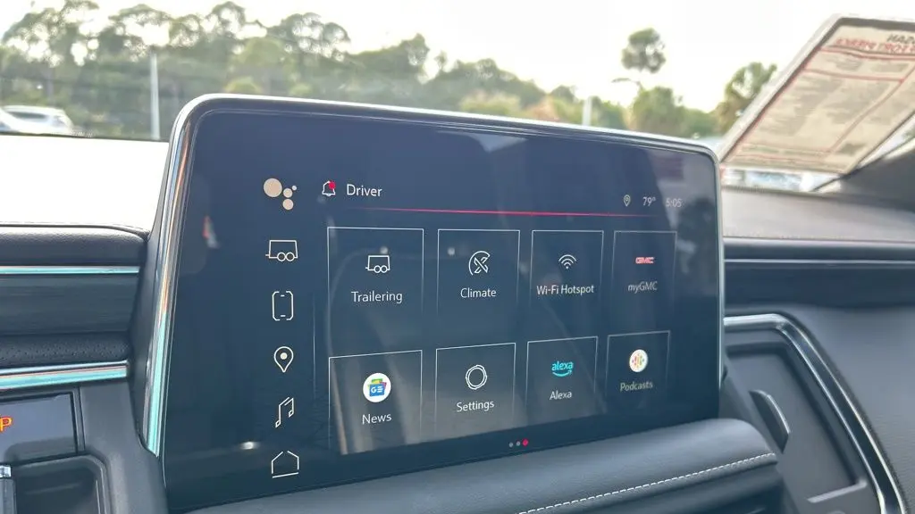 2022 GMC Yukon SLT
