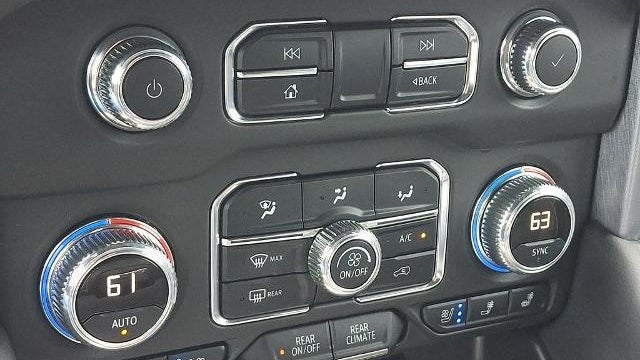 2022 GMC Yukon SLT