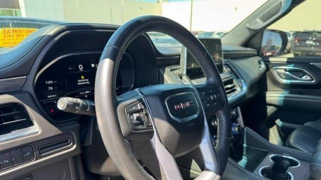 2022 GMC Yukon SLT