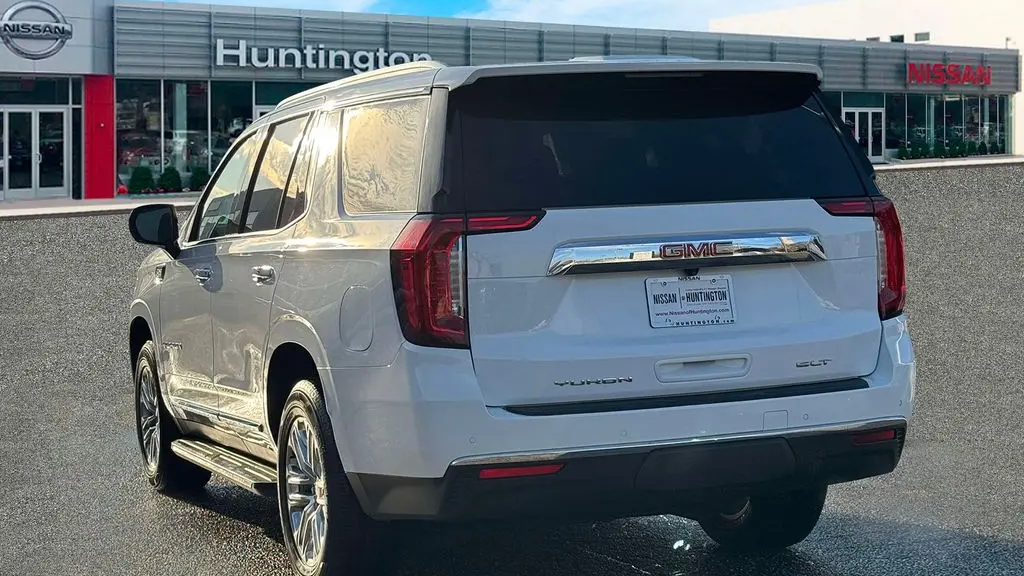 2024 GMC Yukon SLT