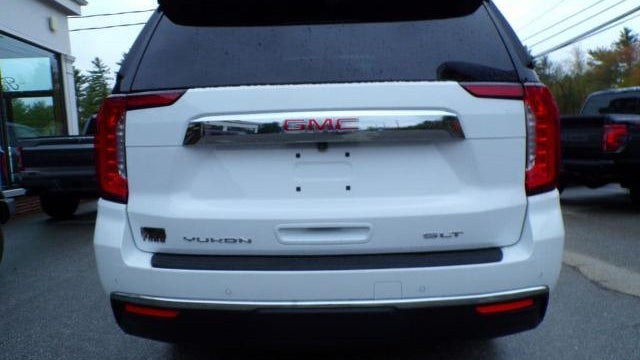 2024 GMC Yukon SLT