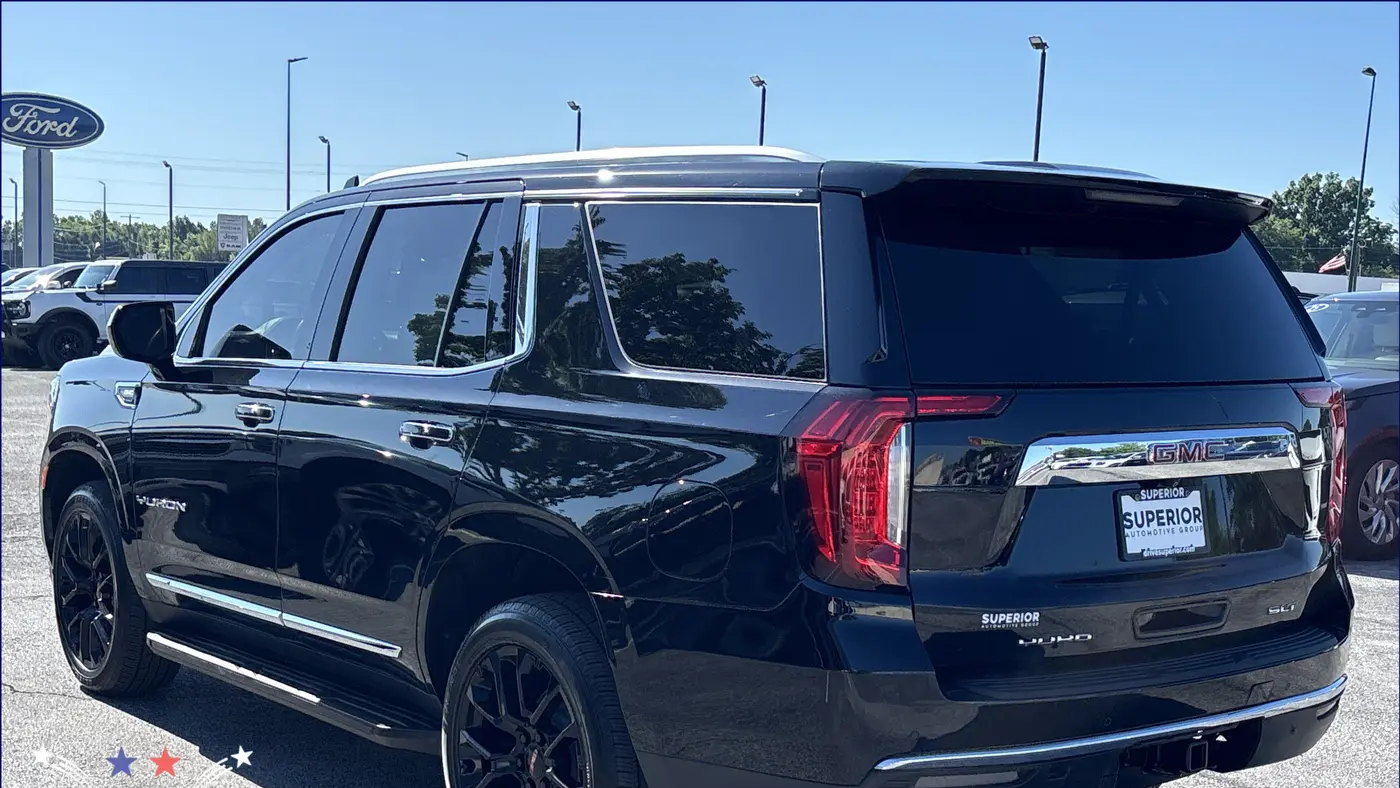 2023 GMC Yukon SLT