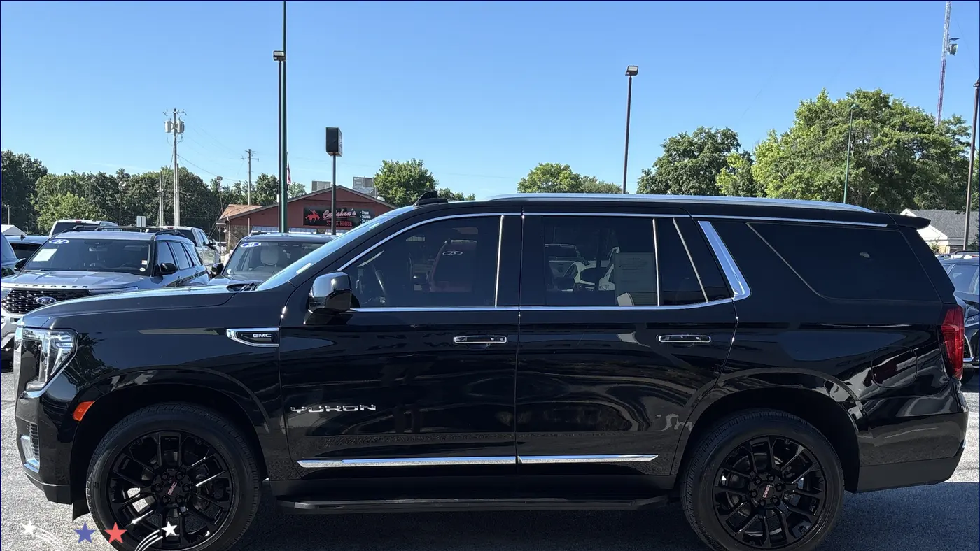 2023 GMC Yukon SLT