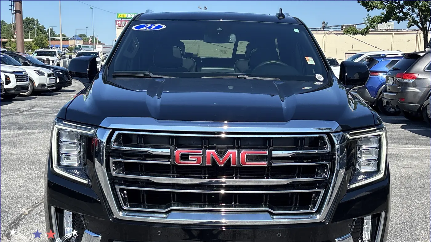 2023 GMC Yukon SLT