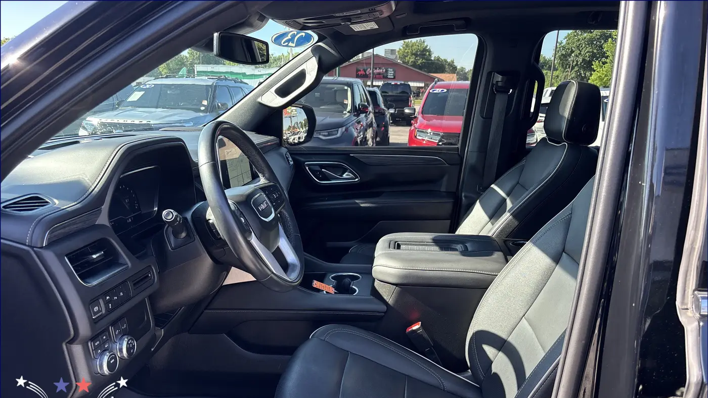 2023 GMC Yukon SLT