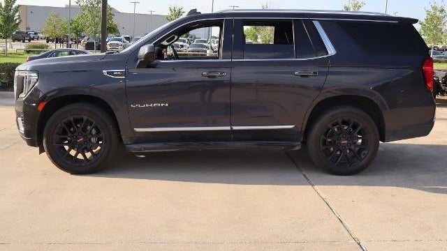 2023 GMC Yukon SLT