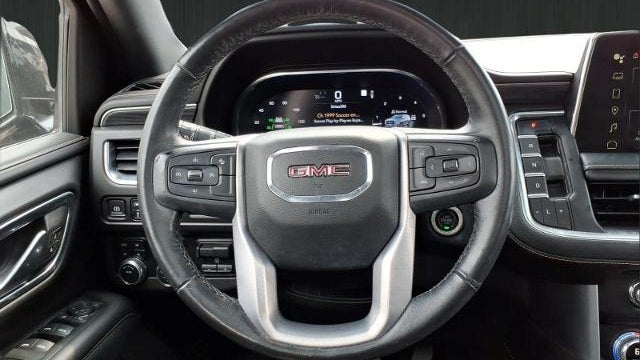2022 GMC Yukon SLT