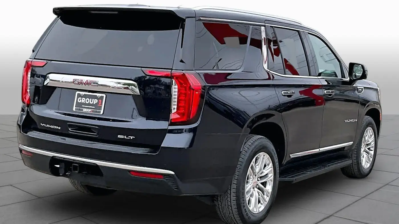 2023 GMC Yukon SLT