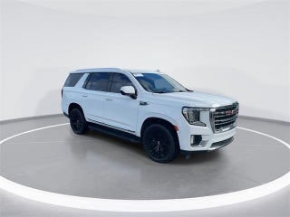 2021 GMC Yukon with Summit White Exterior