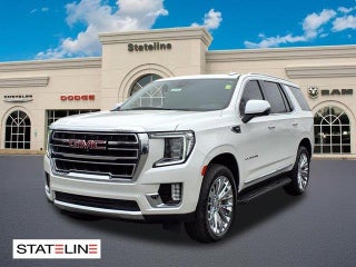 2022 GMC Yukon with White Frost Tricoat Exterior