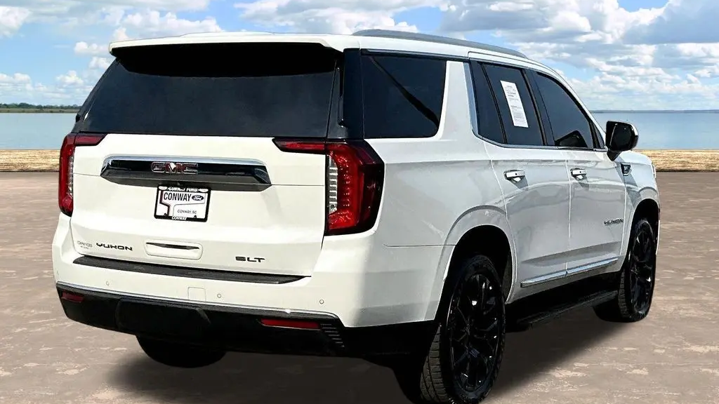 2023 GMC Yukon SLT