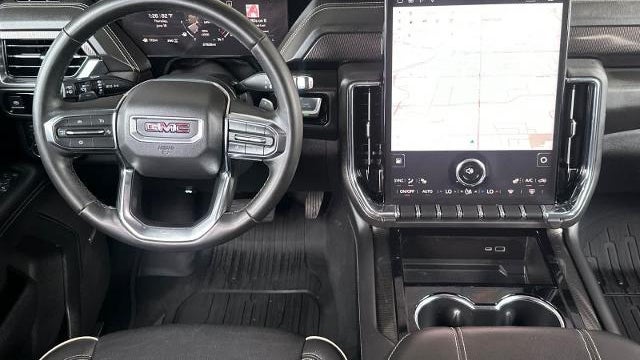 2025 GMC Yukon Elevation