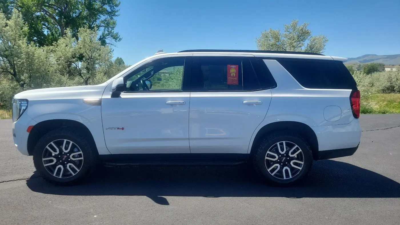 2024 GMC Yukon AT4