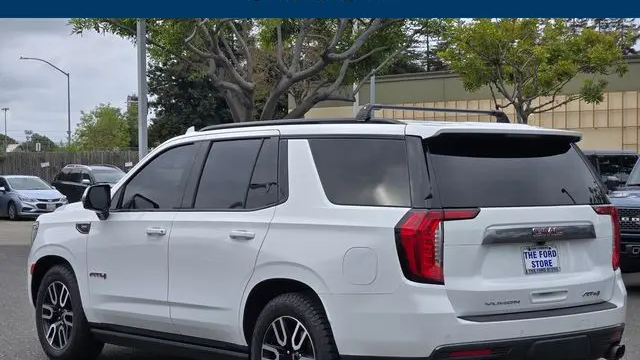 2021 GMC Yukon AT4