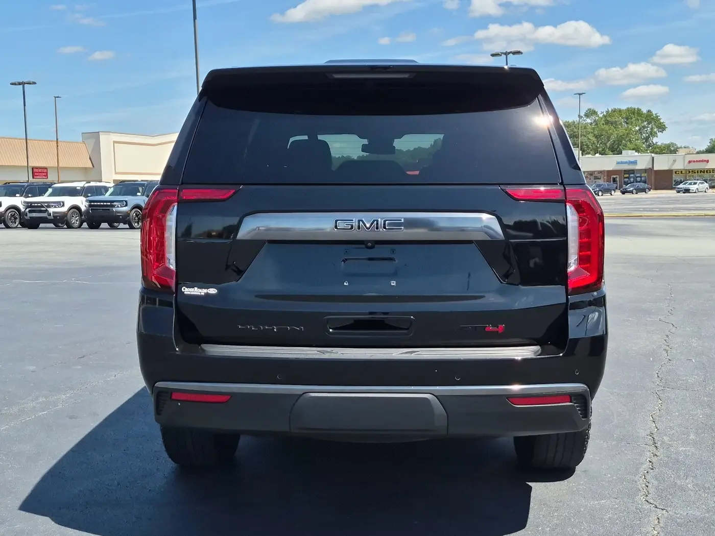 2023 GMC Yukon - $57,057