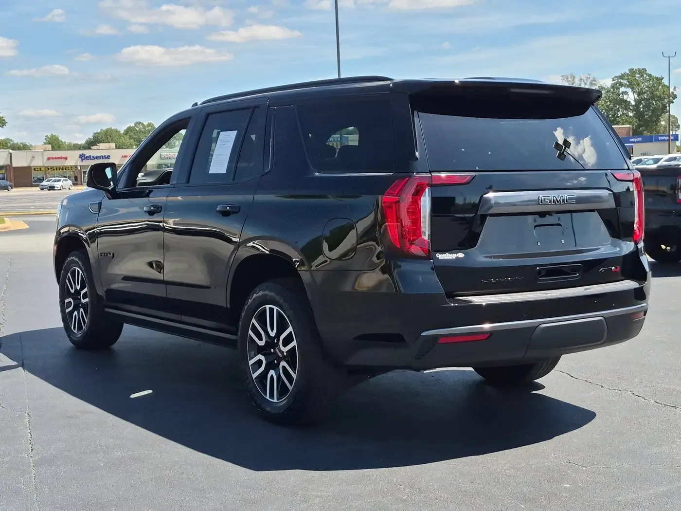2023 GMC Yukon - $57,057