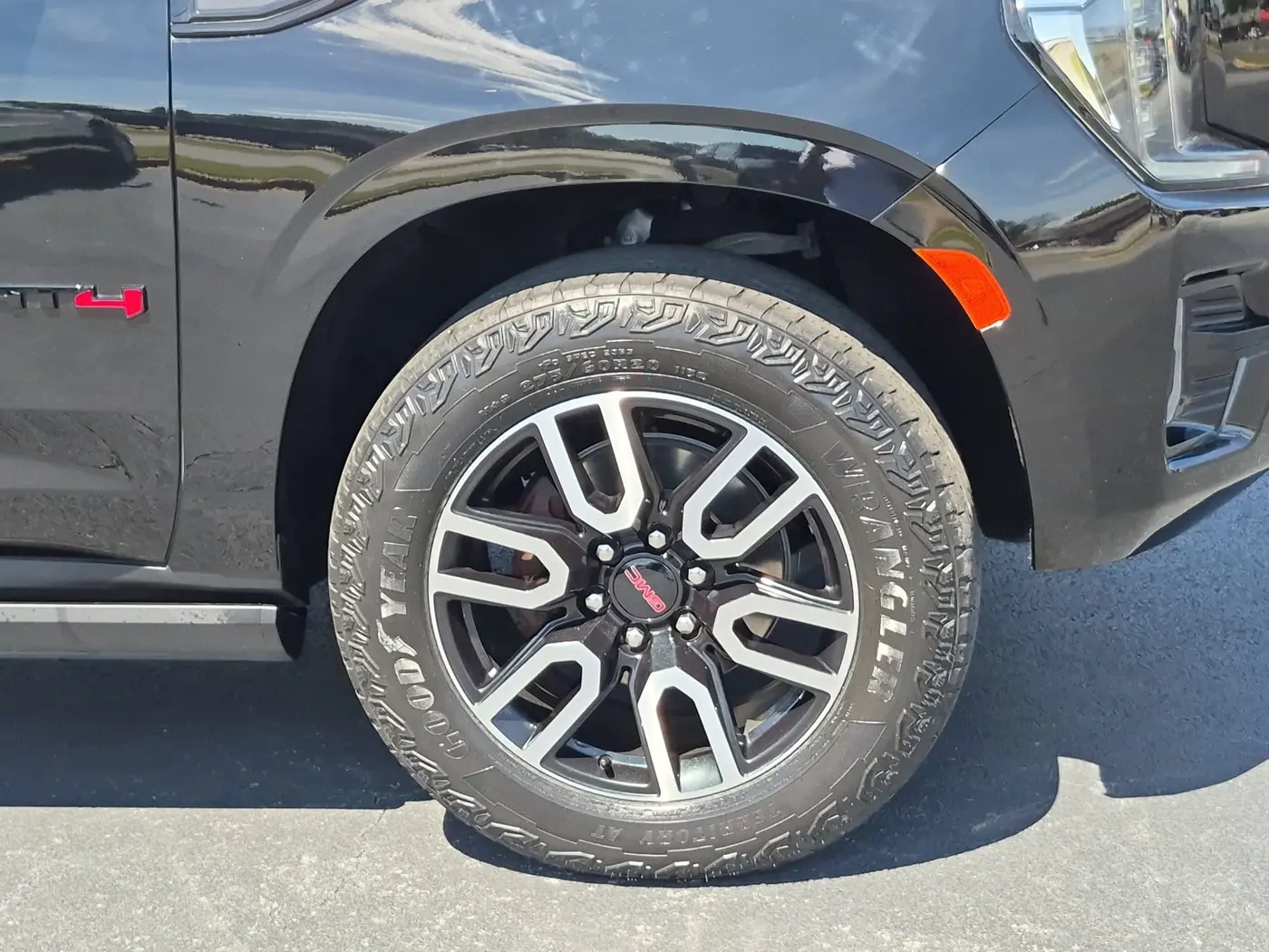 2023 GMC Yukon - $57,057