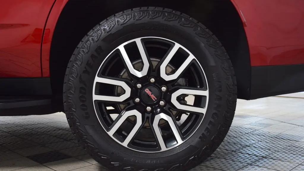 2024 GMC Yukon AT4