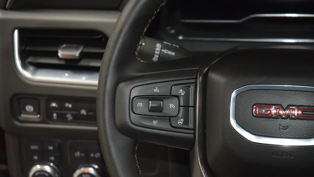 2024 GMC Yukon AT4