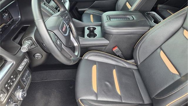2024 GMC Yukon AT4