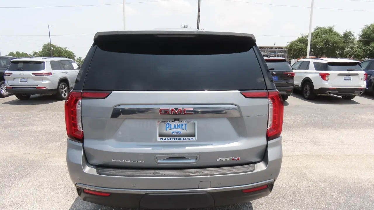2024 GMC Yukon AT4