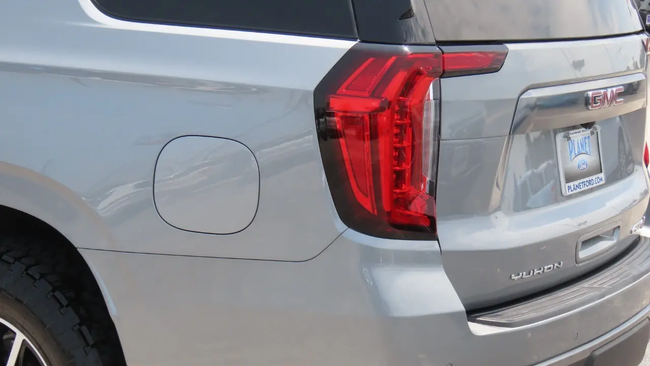 2024 GMC Yukon AT4