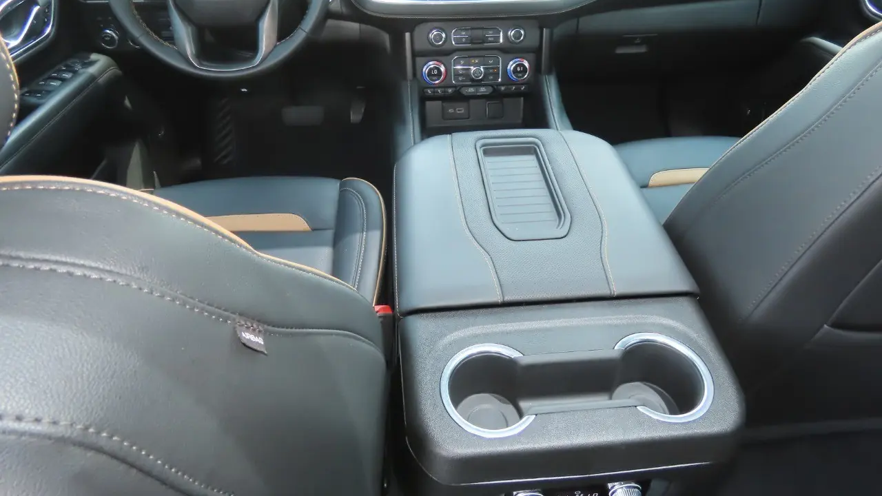 2024 GMC Yukon AT4