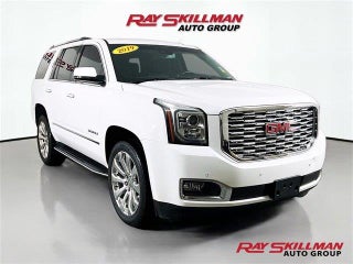 2019 GMC Yukon with Summit White Exterior