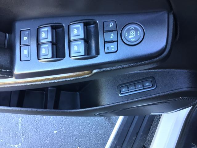 2019 GMC Yukon - $36,995