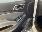 2019 Yukon Thumbnail 15