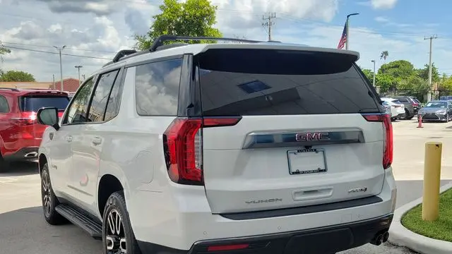 2022 GMC Yukon AT4