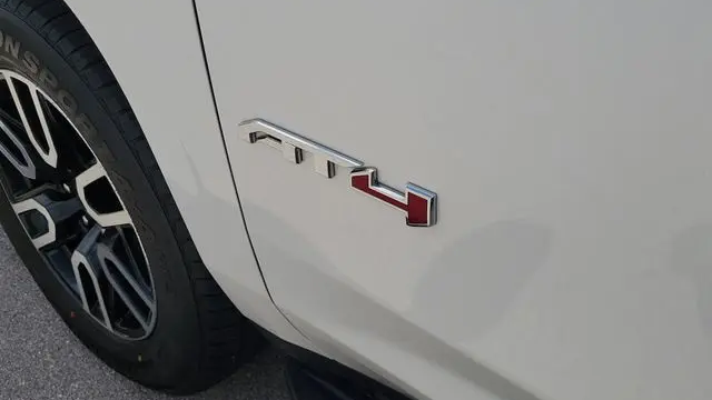 2022 GMC Yukon AT4