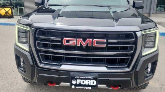 2024 GMC Yukon AT4