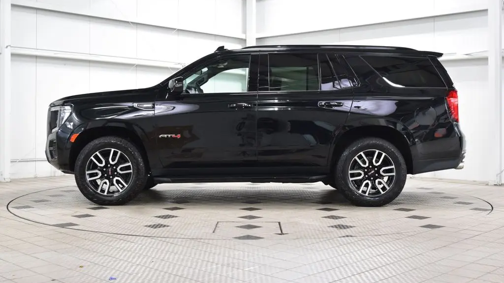 2024 GMC Yukon AT4