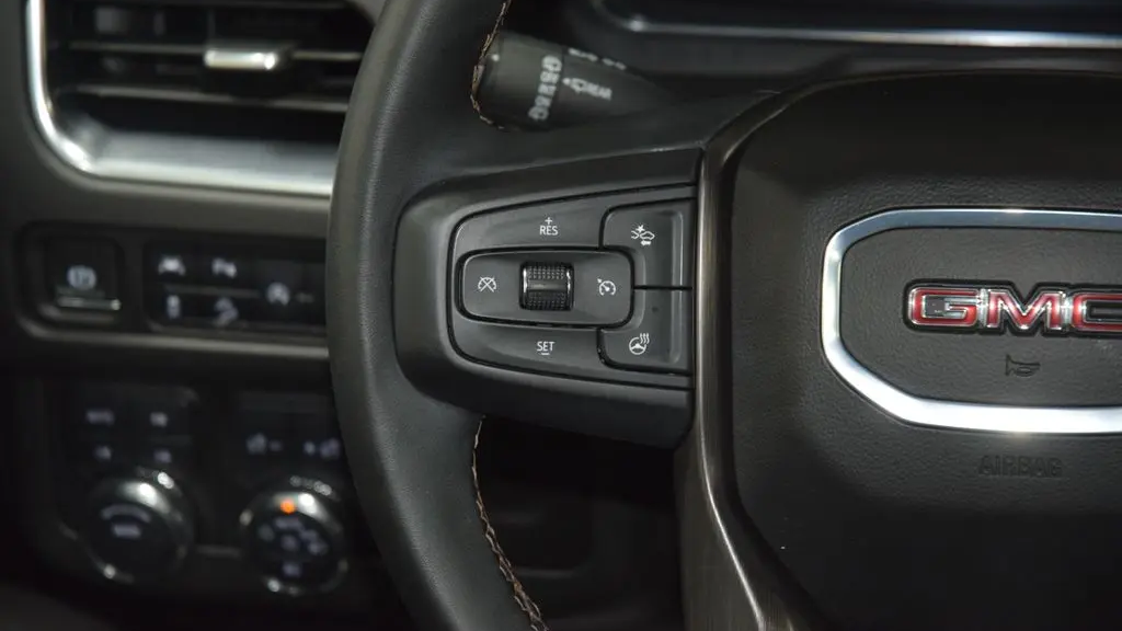 2024 GMC Yukon AT4