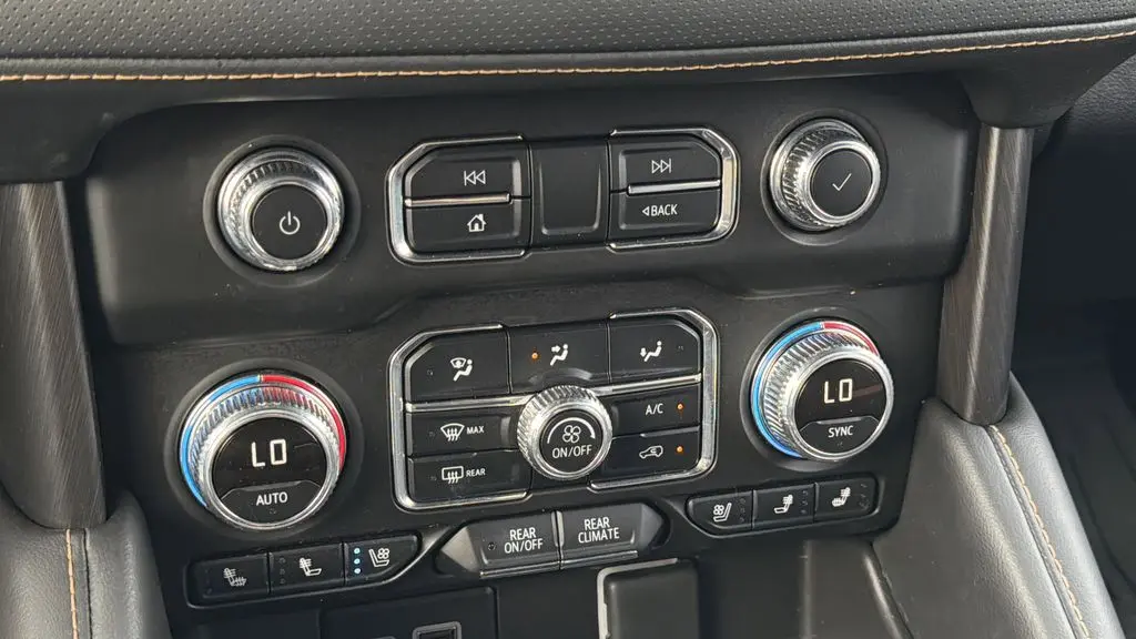 2024 GMC Yukon AT4