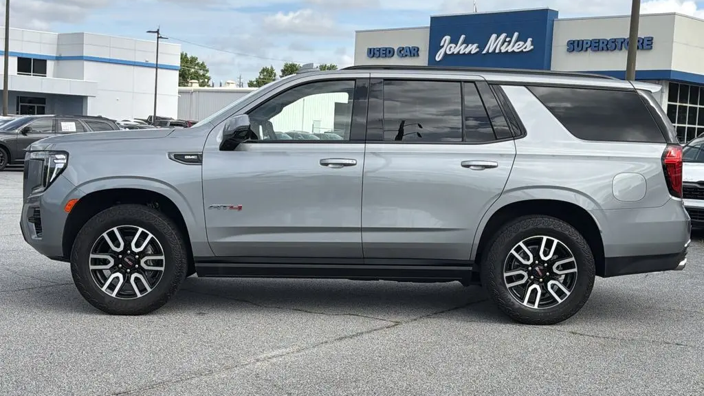 2024 GMC Yukon AT4