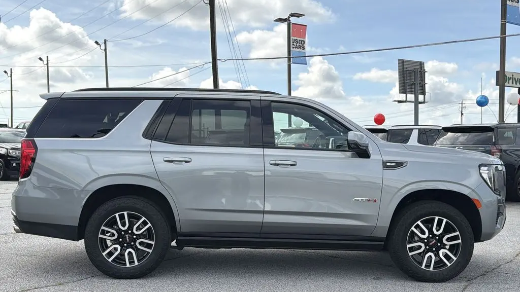 2024 GMC Yukon AT4