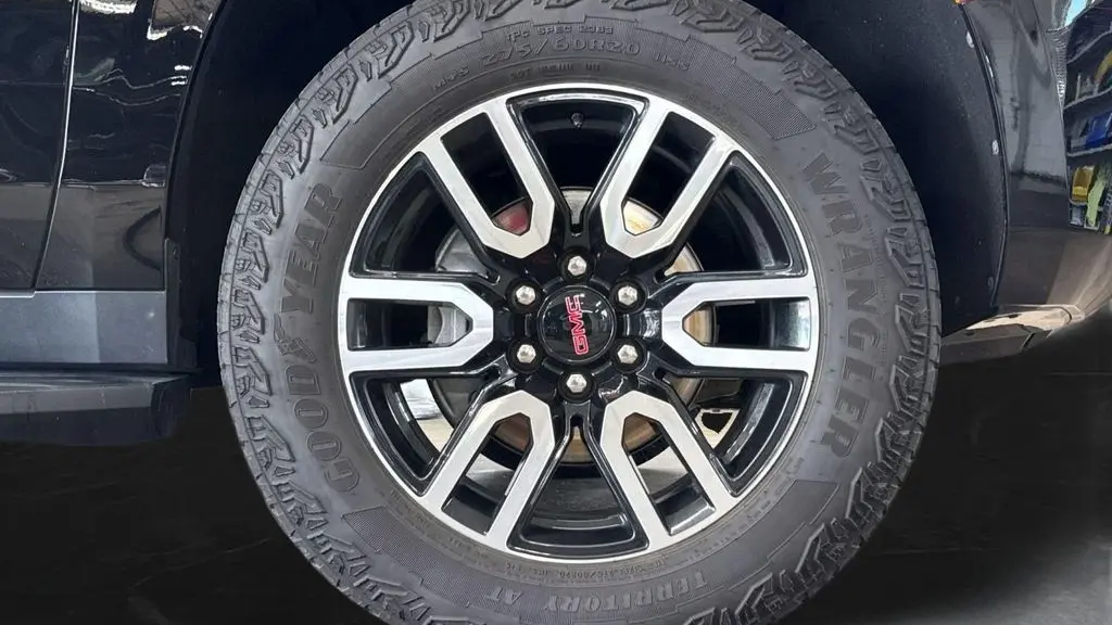 2023 GMC Yukon AT4