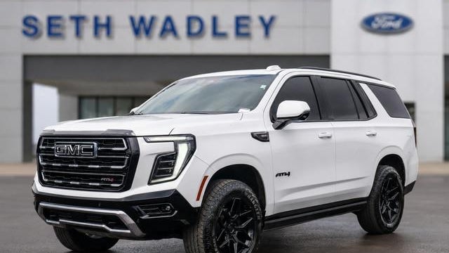 2025 GMC Yukon AT4