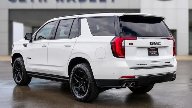 2025 GMC Yukon AT4