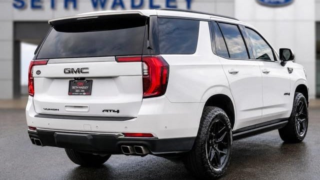 2025 GMC Yukon AT4