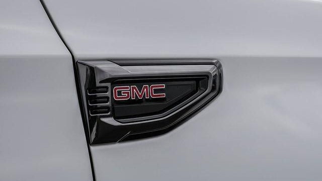 2025 GMC Yukon AT4