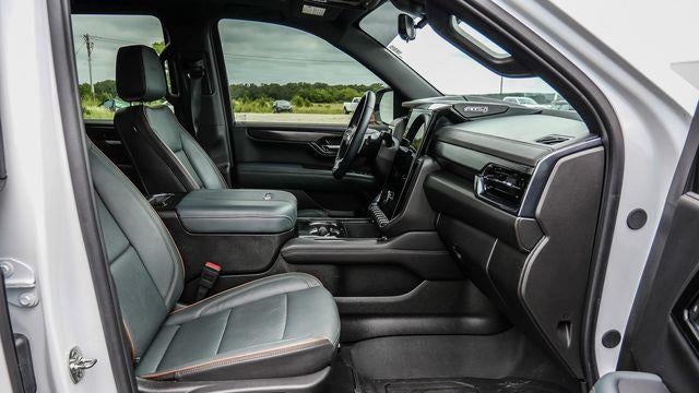 2025 GMC Yukon AT4
